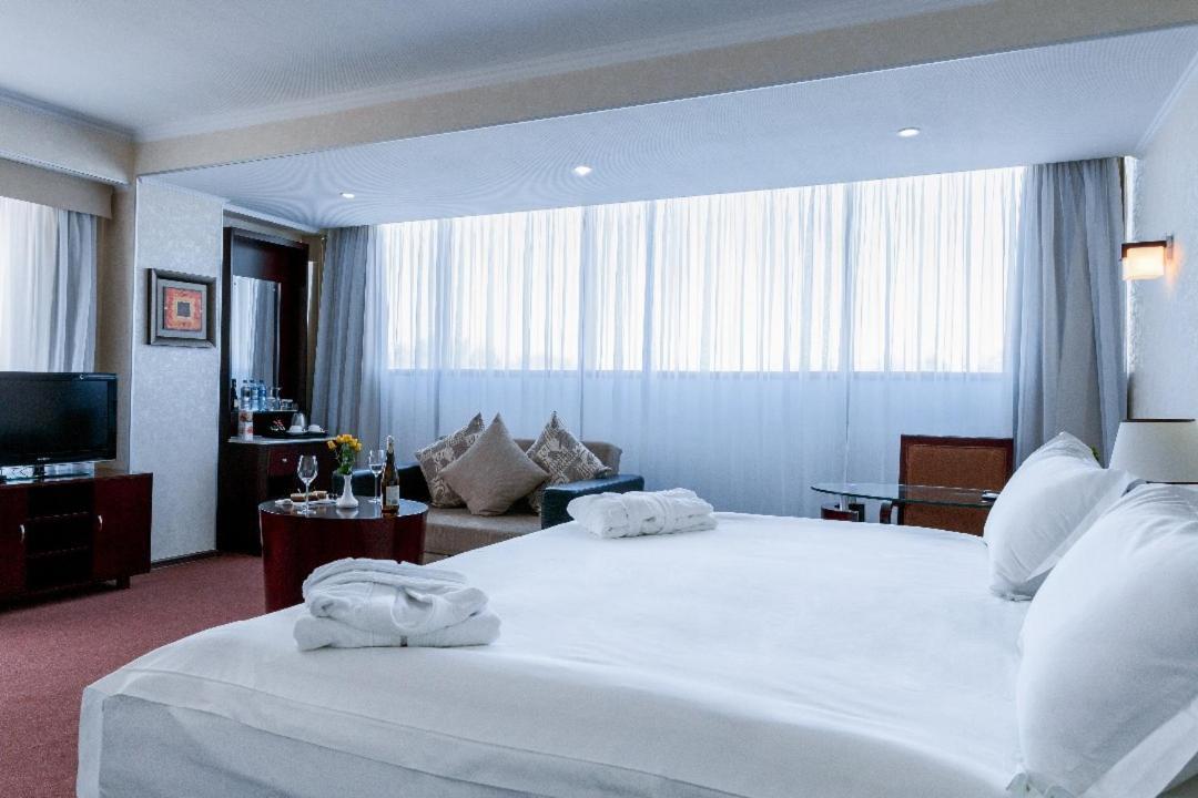 Smart Hotel בישקק מראה חיצוני תמונה